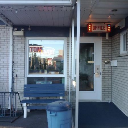Motel Montgolfière JP Saint-Jean-sur-Richelieu Esterno foto