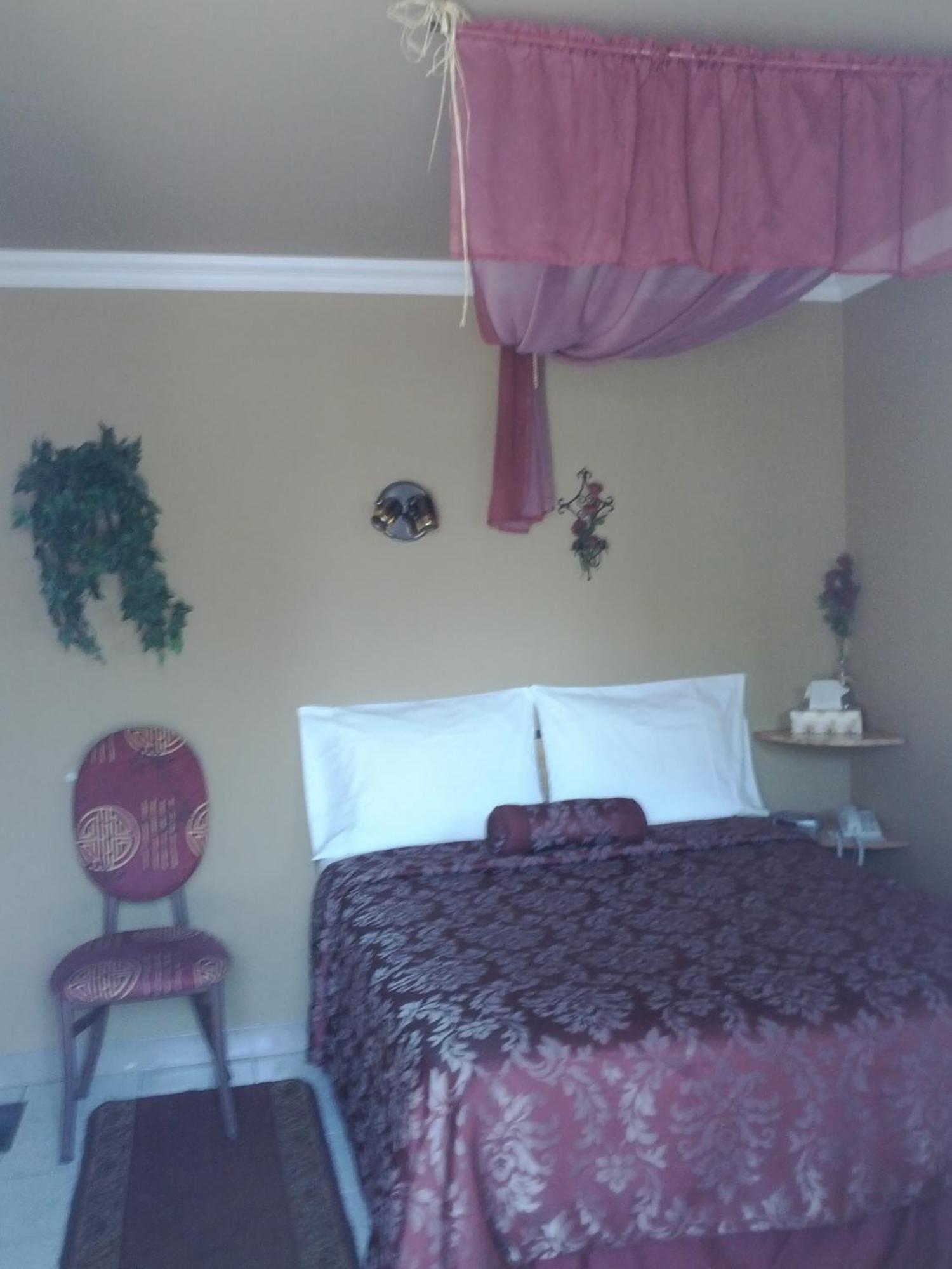 Motel Montgolfière JP Saint-Jean-sur-Richelieu Esterno foto